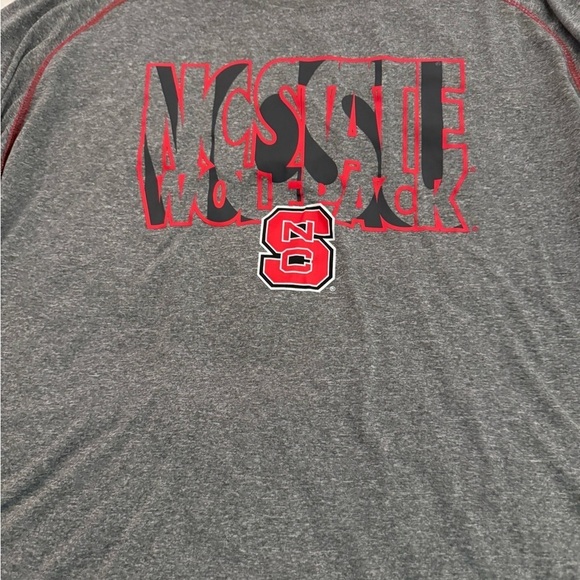 Pro Edge men’s XXLarge NC State red short sleeve quick dri shirt. - Picture 2 of 8